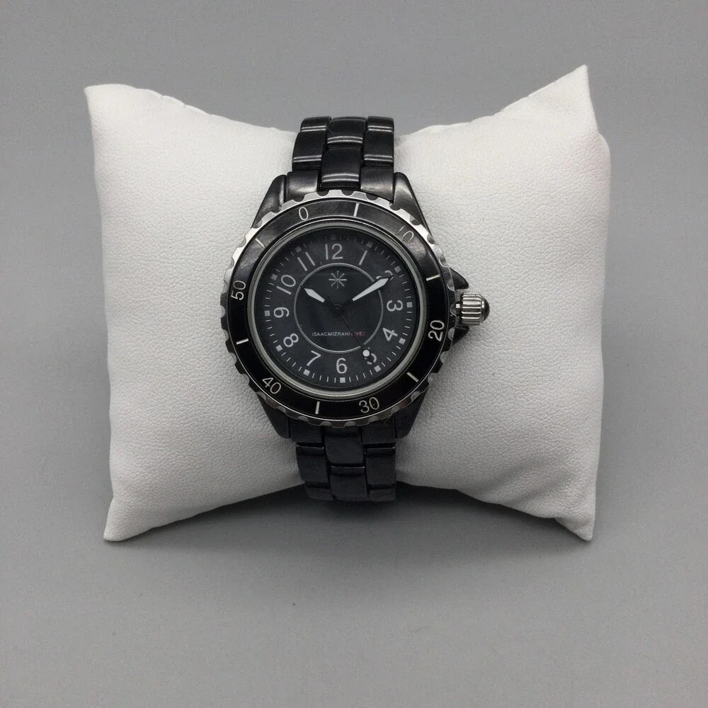 Isaac Mizrahi Live Women's Watch 34mm Black Ceramic Bracelet New Battery 6